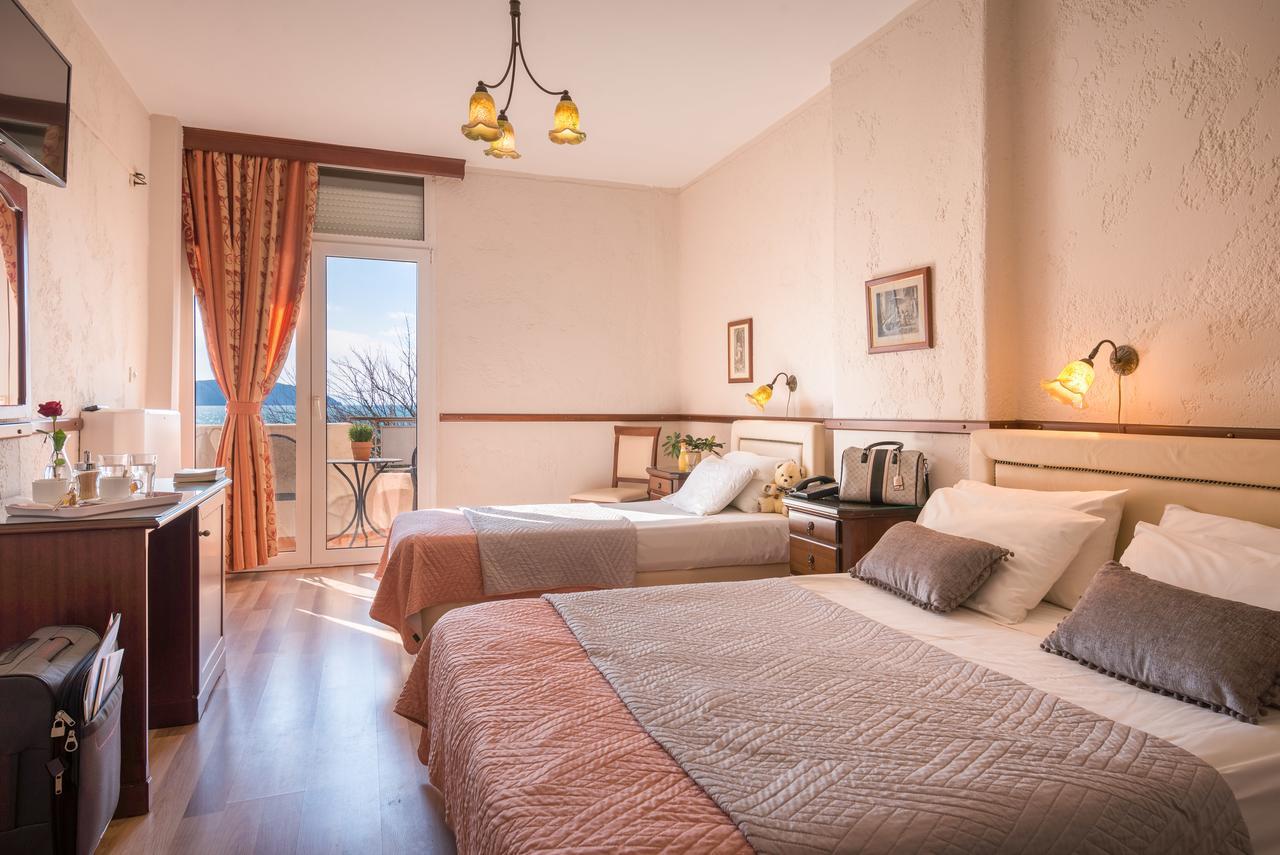 Jolly Hotel Ігумениця Екстер'єр фото