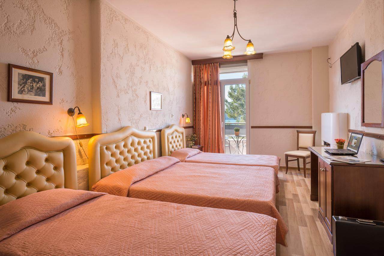 Jolly Hotel Ігумениця Екстер'єр фото