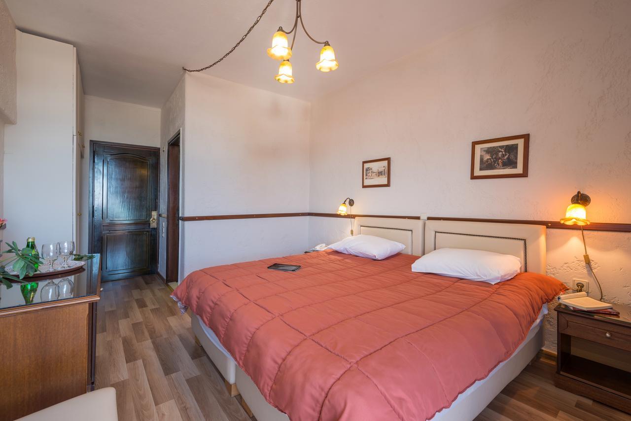 Jolly Hotel Ігумениця Екстер'єр фото