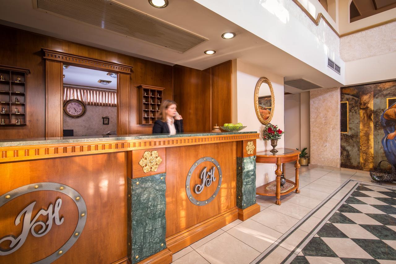Jolly Hotel Ігумениця Екстер'єр фото